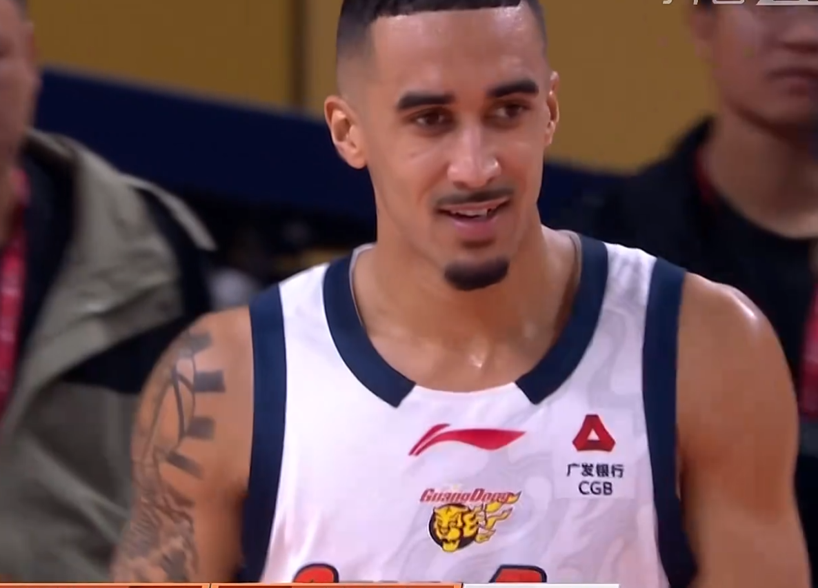 v体育-广东3消息！四外援合同正式转保障，徐杰连夜加练，杜锋押宝成功